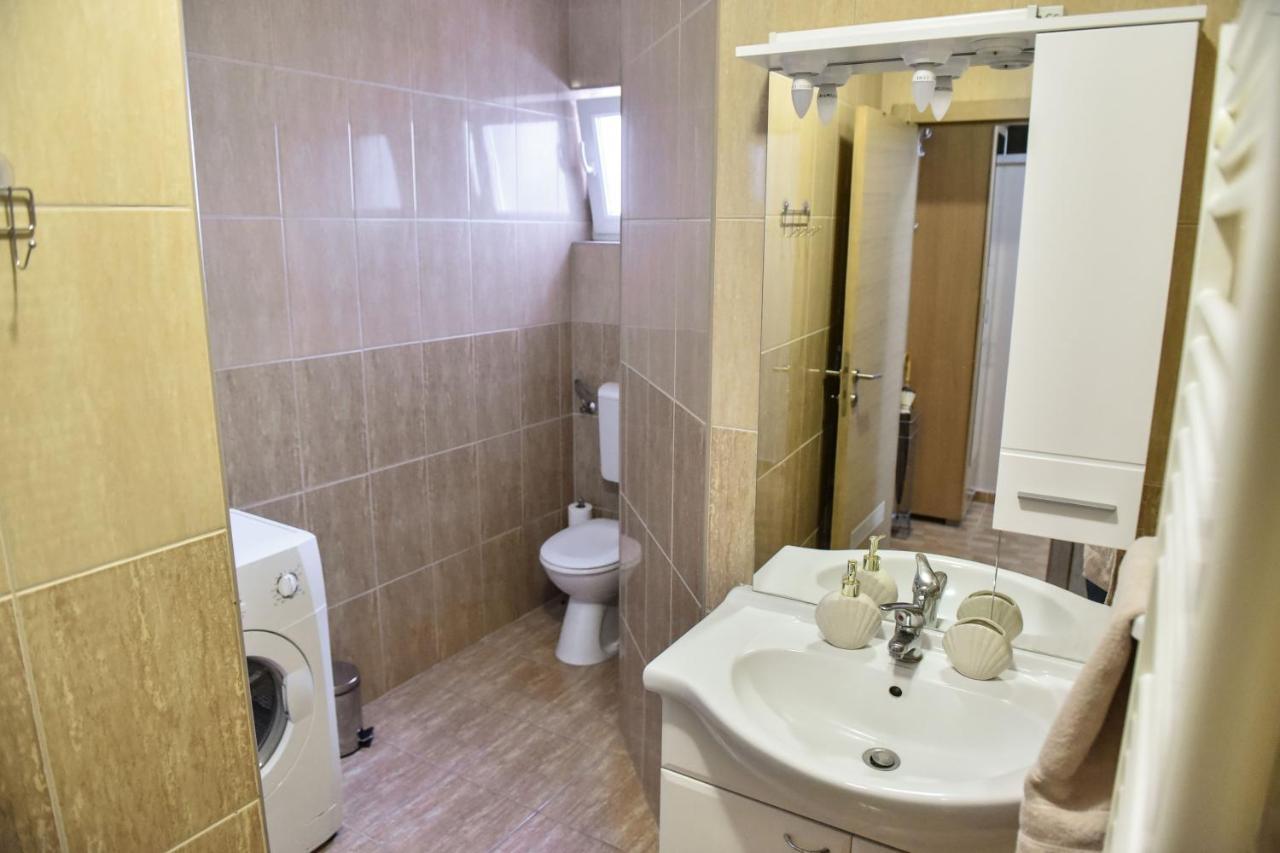 Dora Apartamento Ðakovo Exterior foto