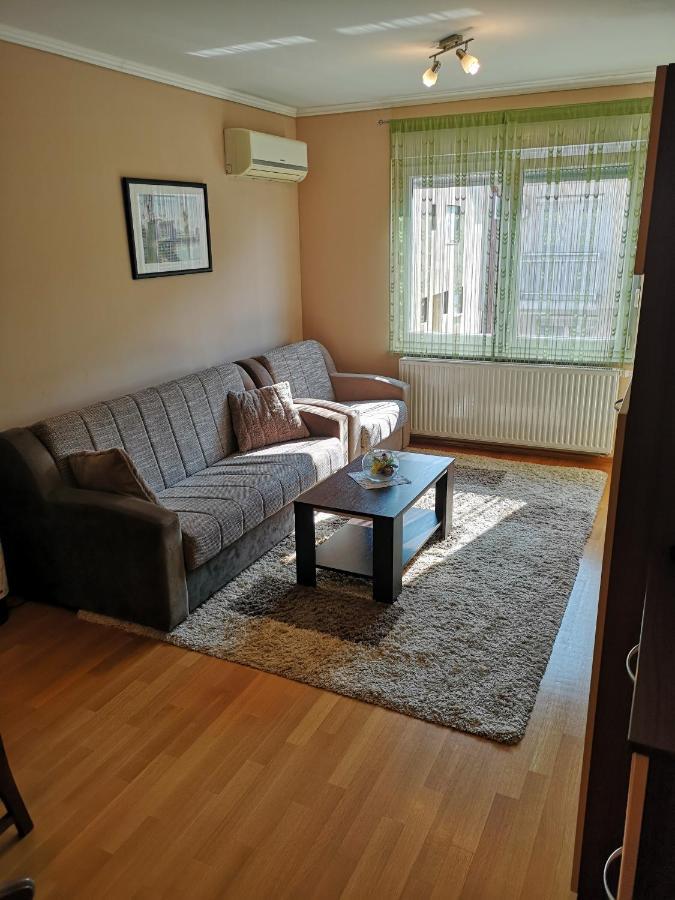 Dora Apartamento Ðakovo Exterior foto